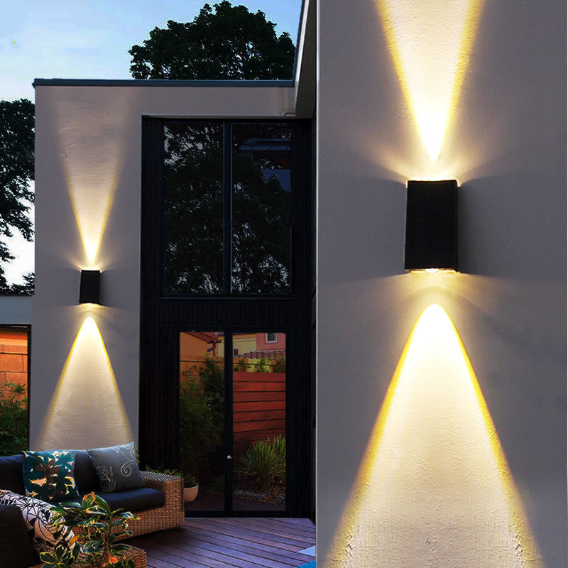 LuxeBeam Modern Dual-LED Solar Wall Wash Light – Luxury Solar Wall Illumination